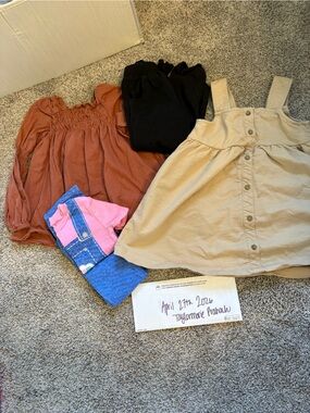 Burt’s bees, ms Rachel pj set, and black jogger bundle size 4T